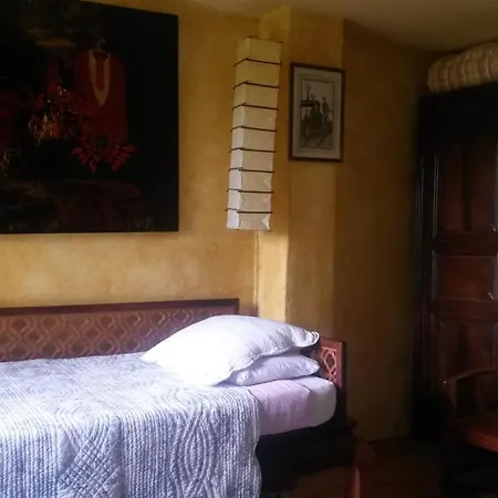 D'hôte Le Théron 3*