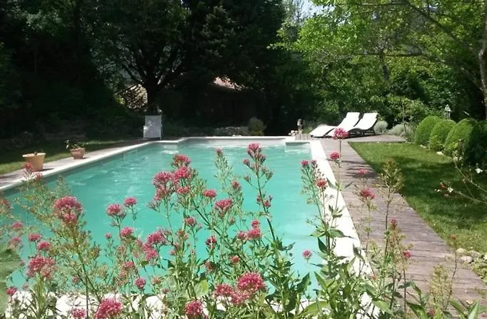 D'hote Le Theron 3*