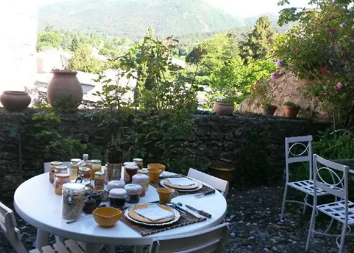 住宿加早餐酒店 D'hote Le Theron 迪约勒菲