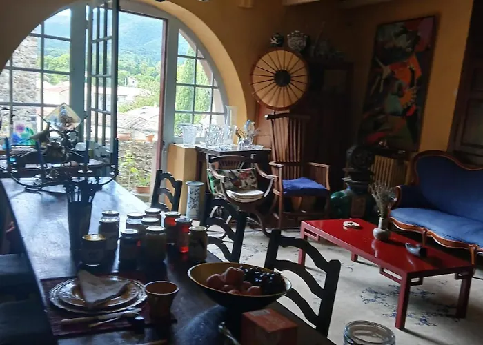 D'hote Le Theron 住宿加早餐酒店 迪约勒菲